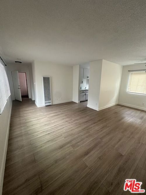 7-6150 Radford Avenue, North Hollywood, CA, 91606 | Card Image