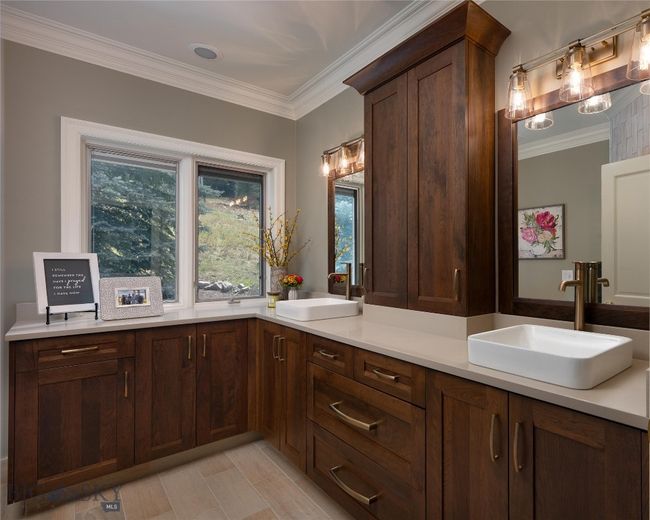 250 Petes Way, House other with 3 bedrooms, 3 bathrooms and null parking in Gallatin Gateway MT | Image 22