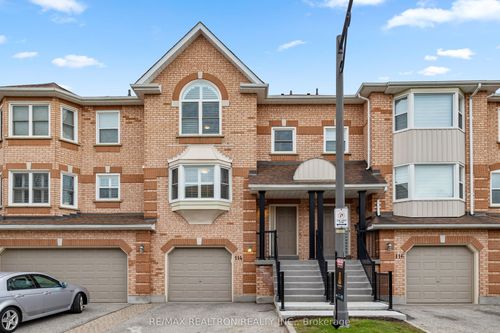 39-114 Leah Cres, Vaughan, ON, L4J8C3 | Card Image