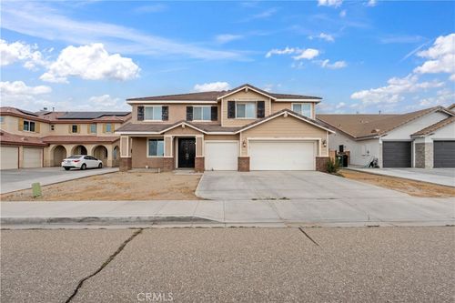 12569 Mesa View Dr, Victorville, CA, 92392 | Card Image