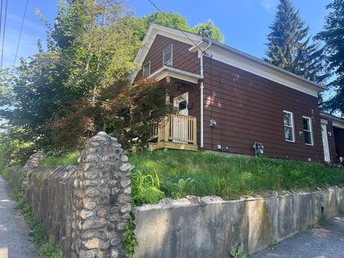 48 Lake St, Webster, MA, 01570-2609 | Card Image