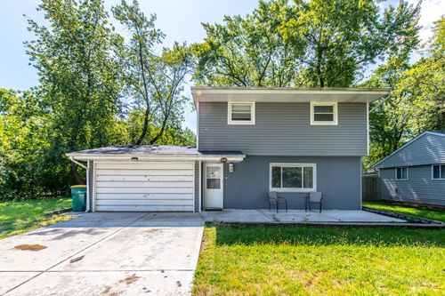 201 Oakwood Dr, Shorewood, IL, 60404-9054 | Card Image