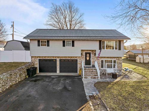 1058 N Sandy Hook Rd, Paoli, IN, 47454-9473 | Card Image