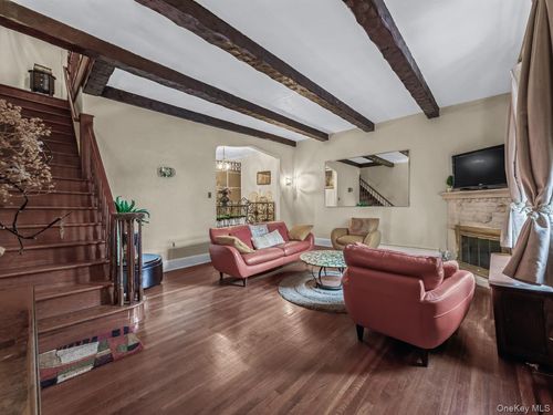 173 Sayres Ave, Jamaica, NY, 11433-4022 | Card Image