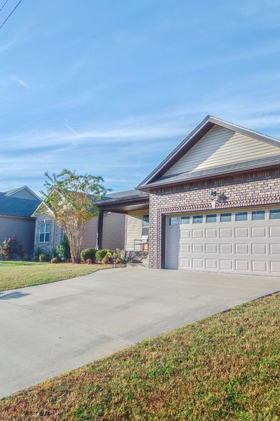 250 Azalea Dr, House other with 3 bedrooms, 2 bathrooms and 1 parking in Oak Grove KY | Image 1