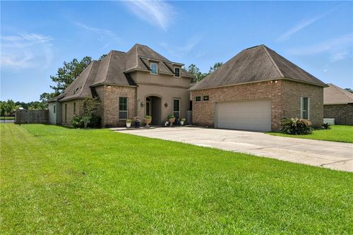 23628 Madisonville Ct, Ponchatoula, LA, 70454-5547 | Card Image