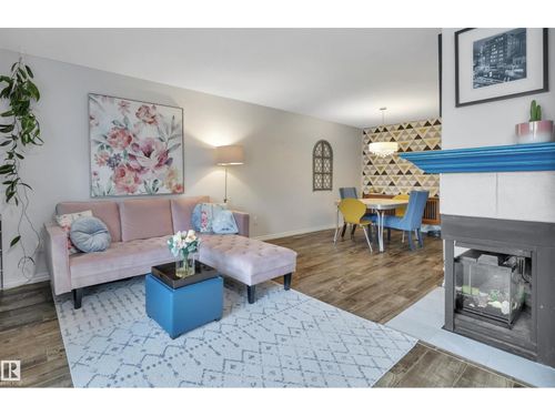 5926 172 St Nw, Edmonton, AB, T6M1B4 | Card Image