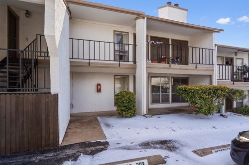 apt-203-6910 Hart Ln, Austin, TX, 78731-4156 | Card Image