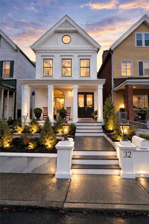 32 Mayflower St, East Liberty, PA, 15206-2620 | Card Image