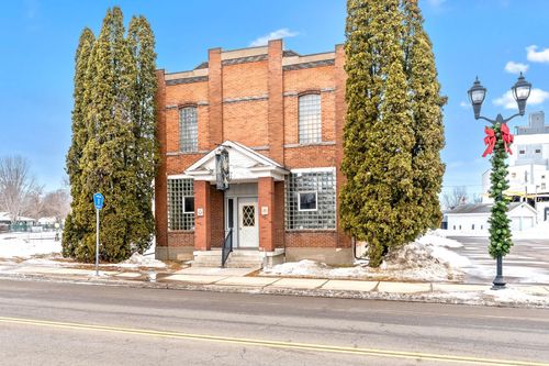 155 W 4th St, Rush City, MN, 55069-9097 | Card Image