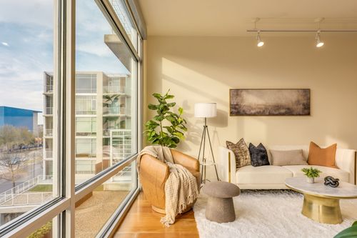 421-210 Lee Barton Dr, Austin, TX, 78704-1077 | Card Image