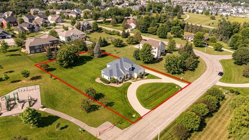 1608 Greystone Ln Sw, Rochester, MN, 55902-1149 | Card Image