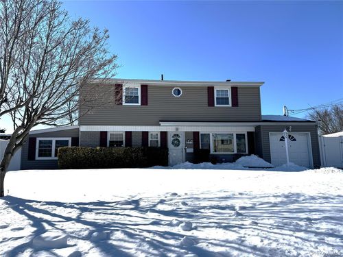 638 Saint George Ave, Babylon, NY, 11703-2000 | Card Image