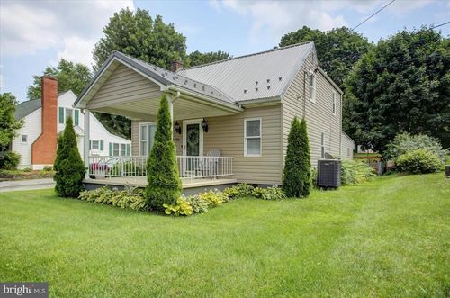 2376 New Franklin Rd, CHAMBERSBURG, PA, 17202-8840 | Card Image