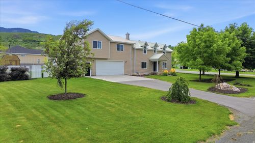 195 S 200 E, Richmond, UT, 84333-1630 | Card Image