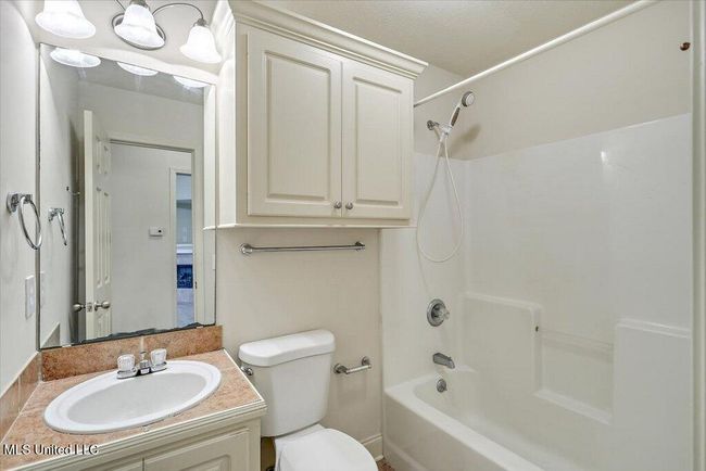 702 Trinity Ln | Image 12