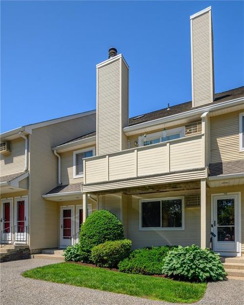 123-123 Willow Spgs, New Milford, CT, 06776 | Card Image