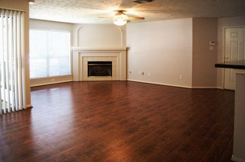 unit-412-8051 Bay Branch Dr, The Woodlands, TX, 77382-5352 | Card Image