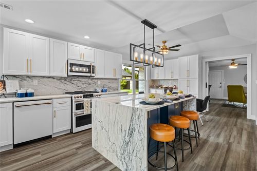 3 S Fiddlesticks Trl, Rogers, AR, 72758-9598 | Card Image