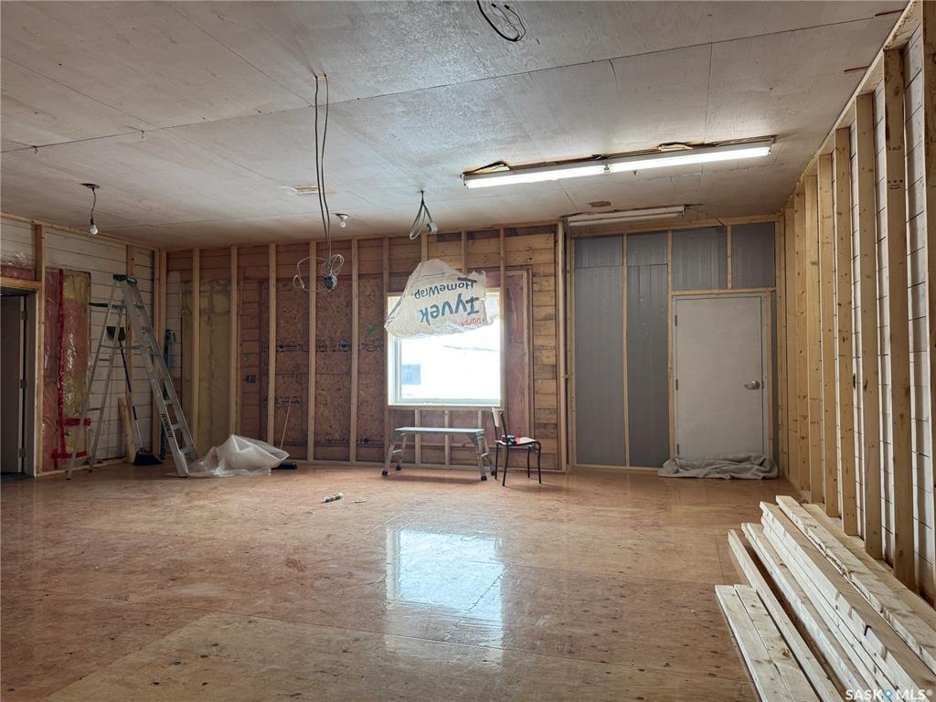 Commercial Sale in Lintlaw 3