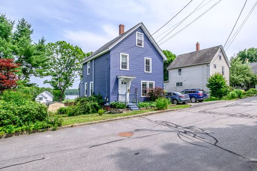 379 Middle St, Bath, ME, 04530-1735 | Card Image