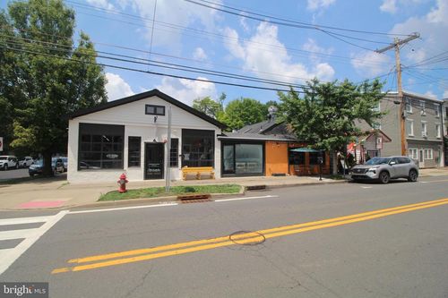 49-47-49 N Main St, Lambertville, NJ, 08530-1724 | Card Image