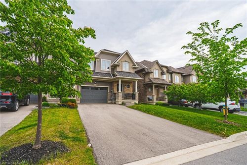 80 Dennis Drive, Smithville, ON, L0R2A0 | Card Image