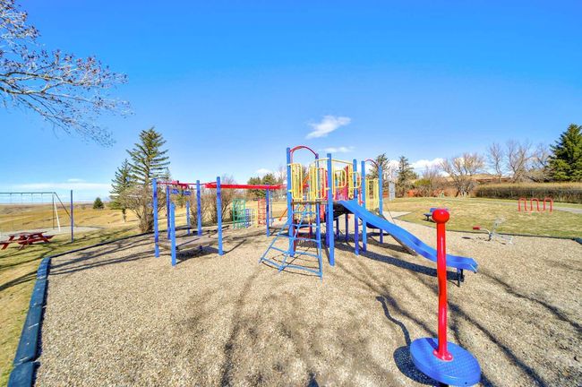 10 Sunset Cres, House other with 4 bedrooms, 3 bathrooms and 6 parking in Lethbridge County AB | Image 49