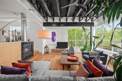 a-2303 Whitney Street, Houston, TX, 77006 | Card Image