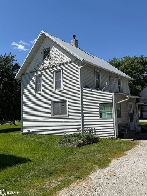 307 E Main Street, Wayland, IA, 52654 | Card Image