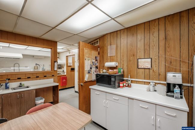 255 E 14 Th Ave, Home with 2 bedrooms, 0 bathrooms and null parking in Eugene OR | Image 28