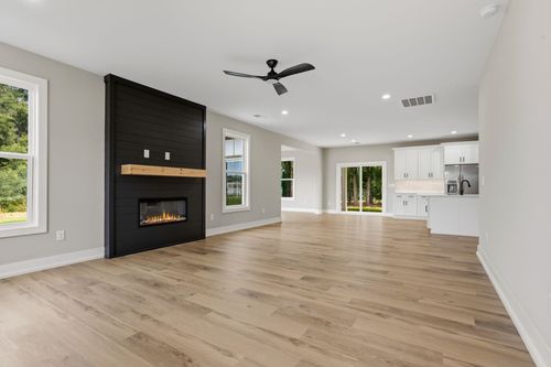366 Lyman Lake Rd, lyman, SC, 29365-9798 | Card Image