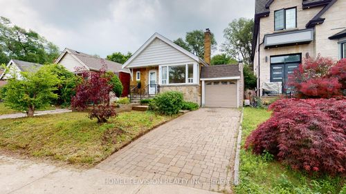 37 Davies Cres, East York, ON, M4J2X7 | Card Image
