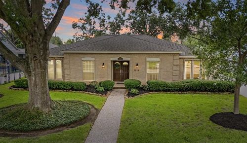 7919 Windswept Ln, Houston, TX, 77063-6133 | Card Image