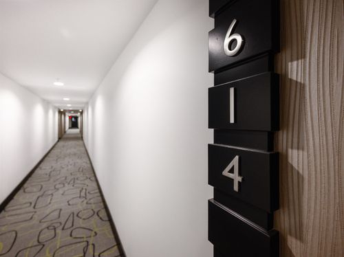 {{alt}} | Card Image