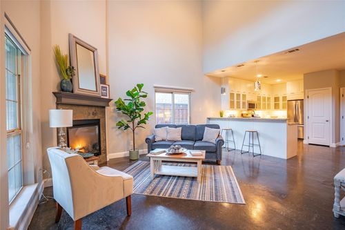 4613 El Campo Ave, Fort Worth, TX, 76107-4949 | Card Image