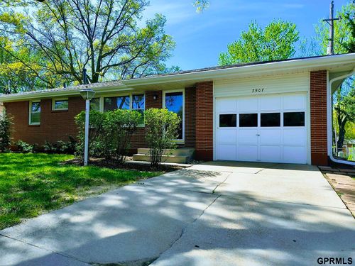 7907 Reno Rd, Lincoln, NE, 68505-2623 | Card Image
