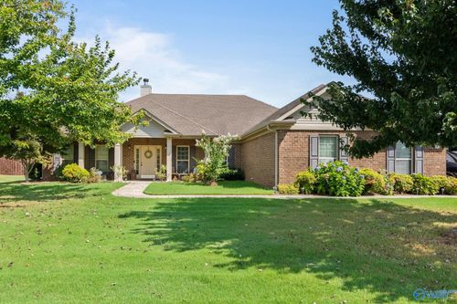 219 Cozy Creek Rd, Meridianville, AL, 35759-1331 | Card Image