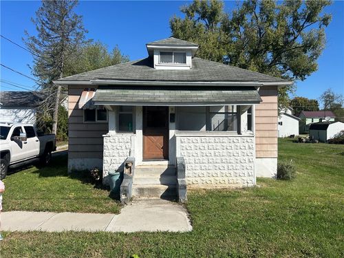 11 Gilmore Ave, Masontown, PA, 15461-2107 | Card Image