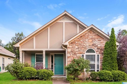 568 Fox Run Cir, Pell City, AL, 35125-9339 | Card Image