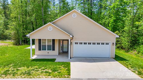 196 Eagles Lndg, Morganton, NC, 28655-5844 | Card Image