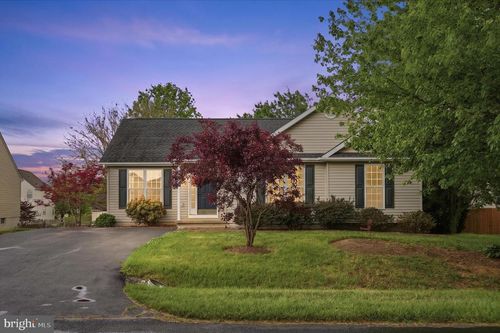 151 Barrel Horse Dr, CHARLES TOWN, WV, 25414-9310 | Card Image