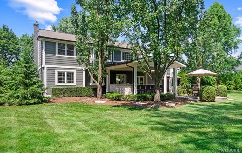 4728 Brafferton Dr, Bloomfield Hills, MI, 48302-2212 | Card Image