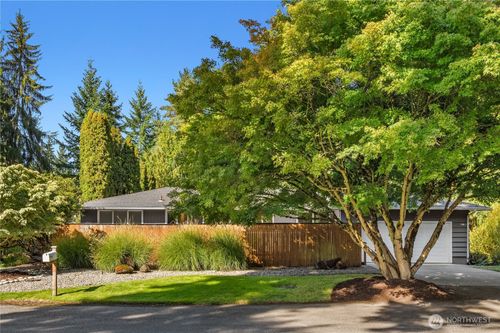 12442 Ne 6th Pl, Bellevue, WA, 98005-3138 | Card Image