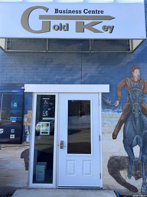 44 Fairford St W, Moose Jaw, SK, S6H1V1 | Card Image