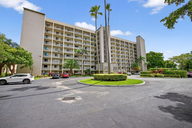 APT-505 - 2205 S Cypress Bend Dr, Condo with 2 bedrooms, 2 bathrooms and null parking in Pompano Beach FL | Image 74