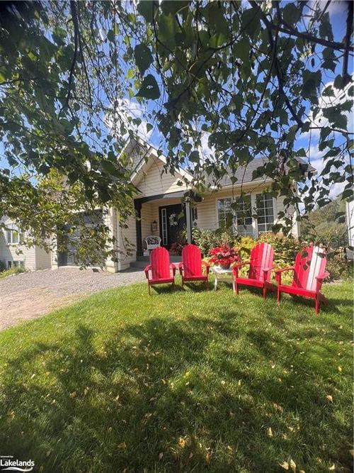 21 Cairns Cres, Huntsville, ON, P1H1Y3 | Card Image