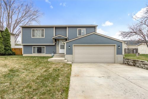 3902 Chamberlain Drive, Billings, MT, 59101 | Card Image