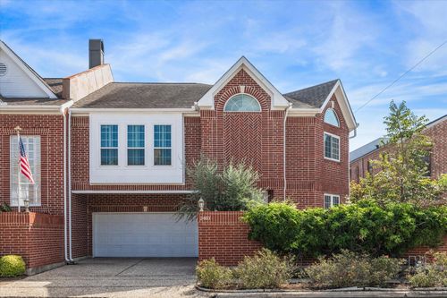 2403 Potomac Dr, Houston, TX, 77057-4525 | Card Image