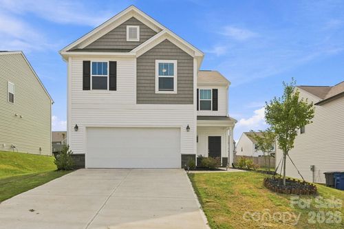 131 Gunwale St, Statesville, NC, 28677-8476 | Card Image